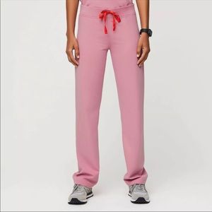 NWT FIGS Small Regular - Limited Edition Chalk Pink  Kade Cargo Scrub Pant